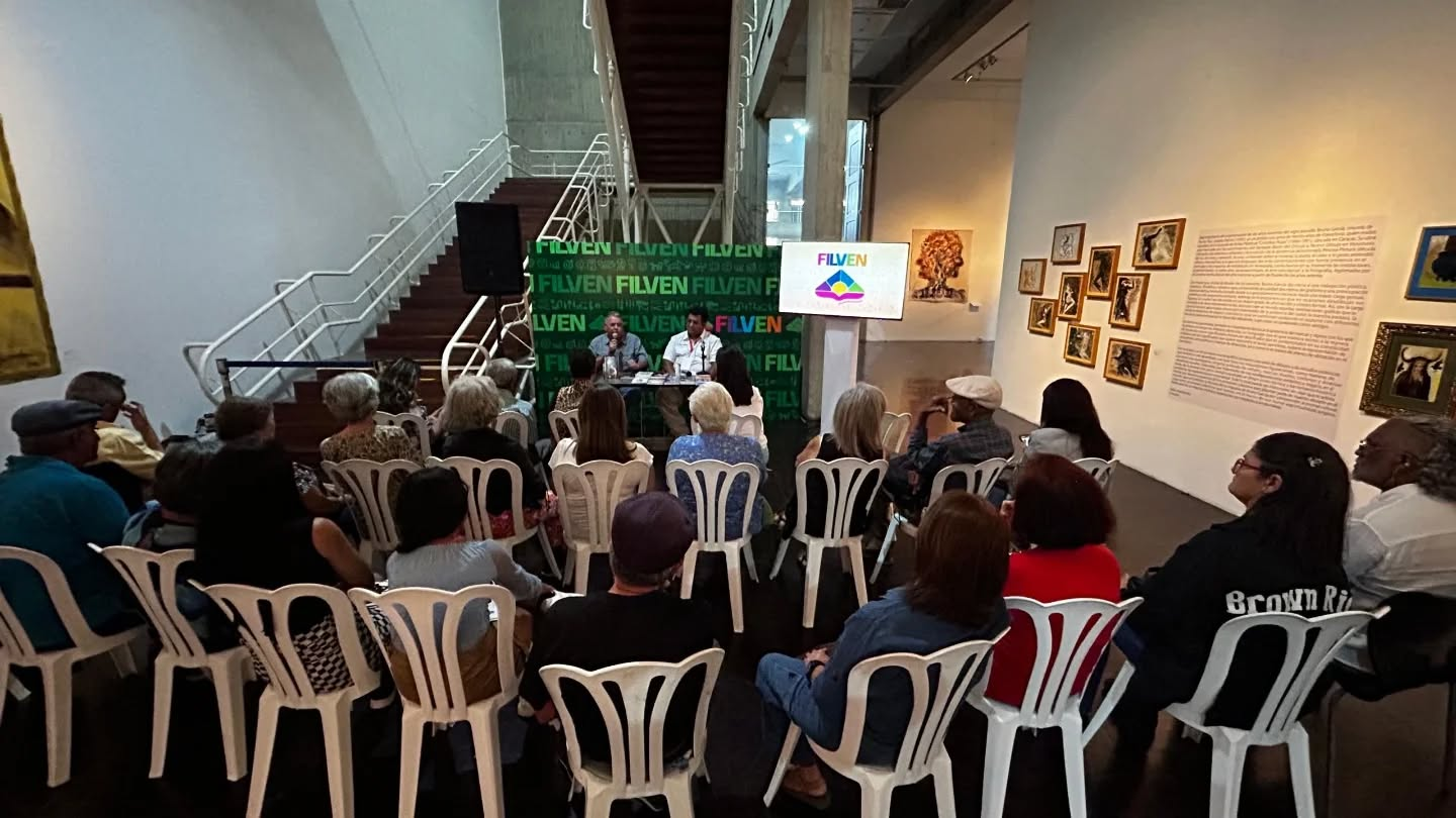 Lee más sobre el artículo Sultana del Lago reafirma su liderazgo editorial en la Feria del Libro de Venezuela 2025