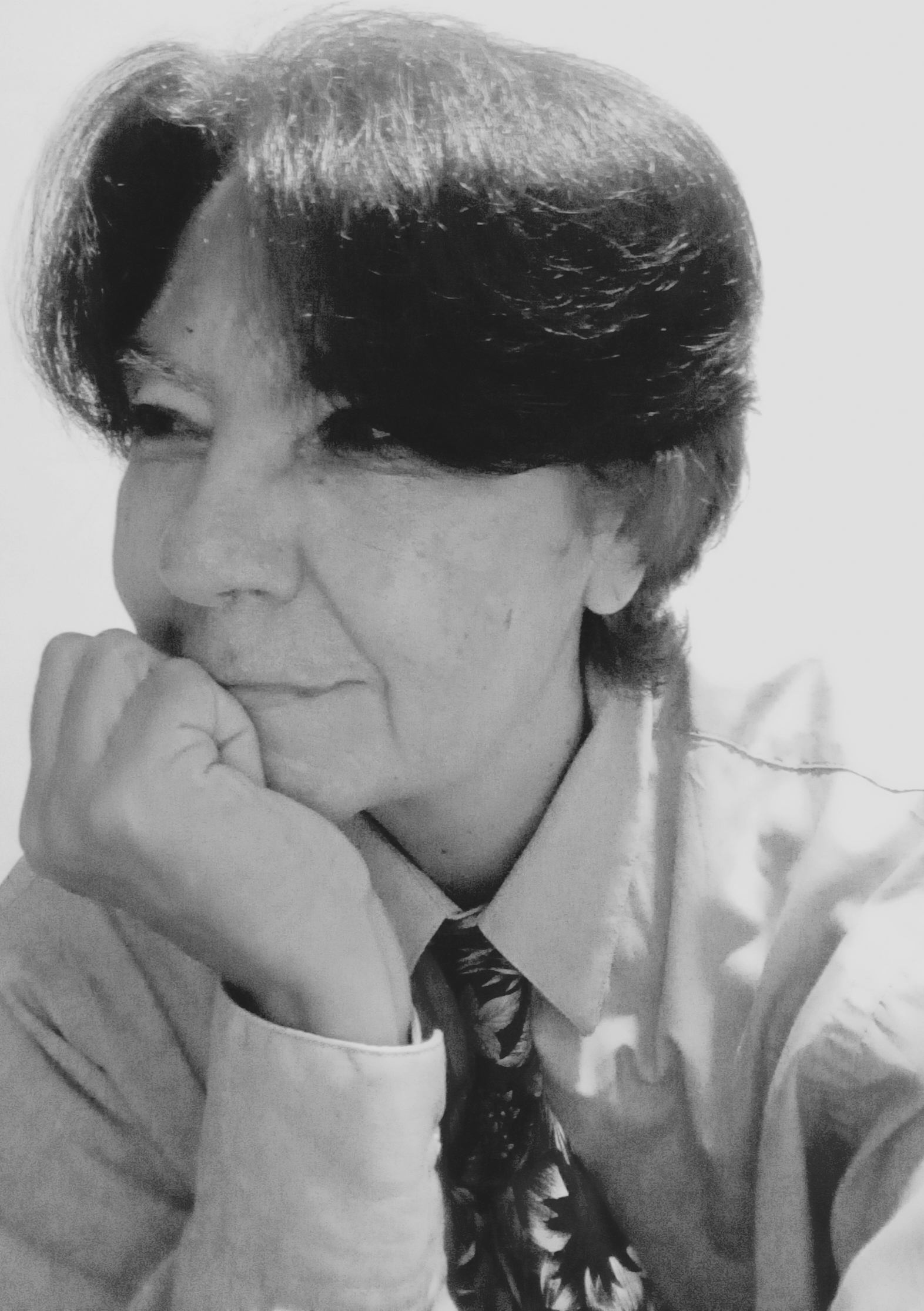 En este momento estás viendo ¡Feliz cumpleaños, Yaneth Hernández! Una voz que ilumina la poesía venezolana